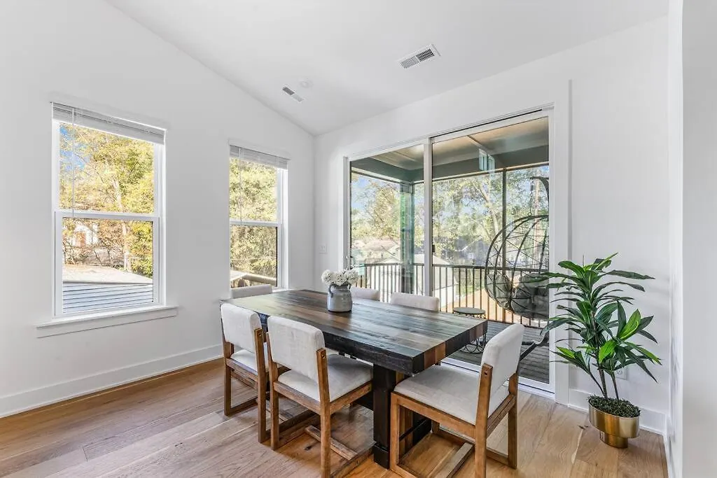 Villa Modern 4Br Uptown Oasis! Charlotte