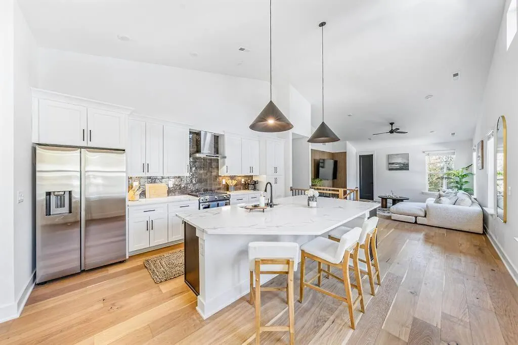 Villa Modern 4Br Uptown Oasis! Charlotte